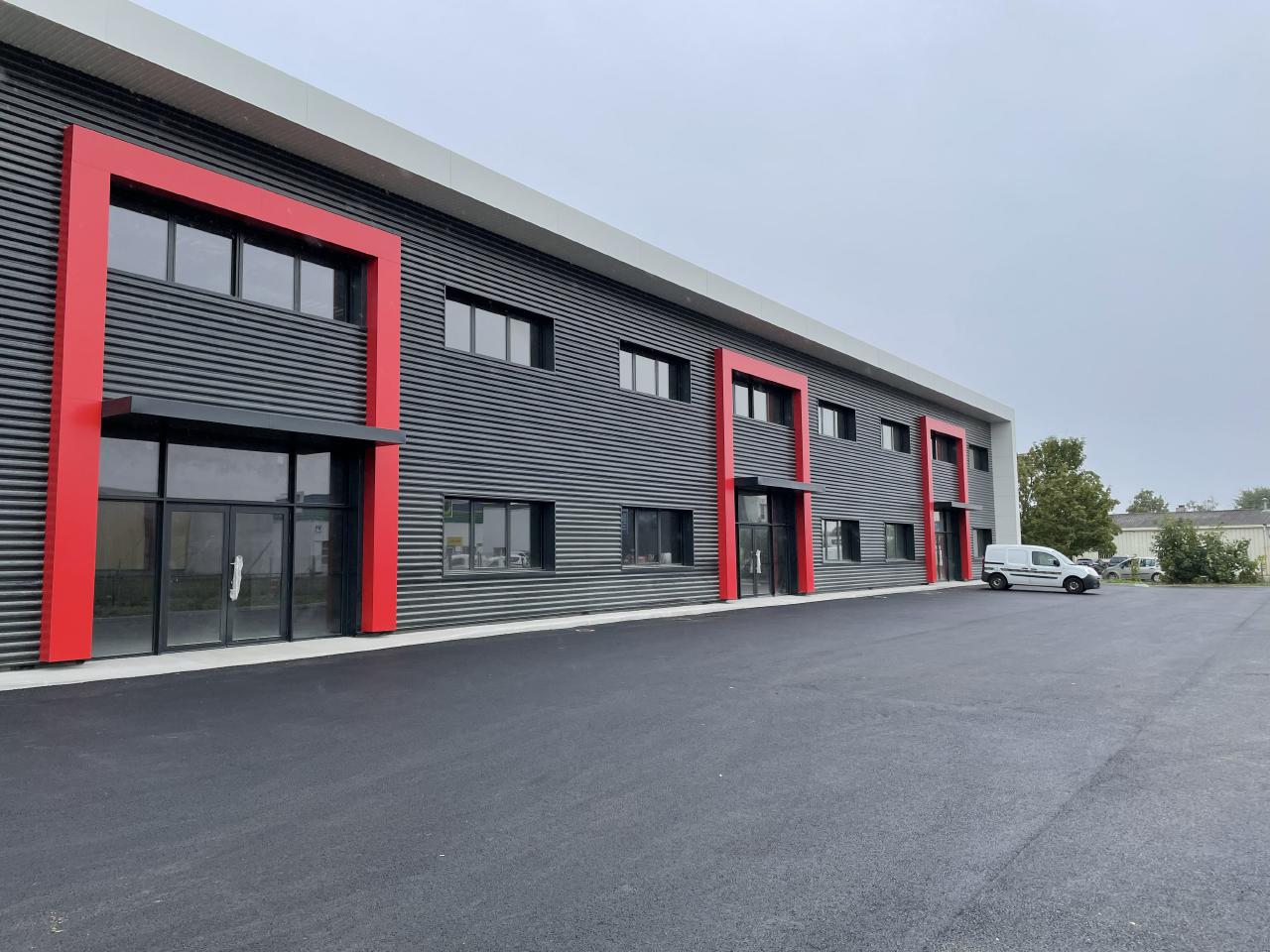 Local d'activité Tours 770m² Location local d'activité Tours Indre-et-Loire OLACT2200048 0